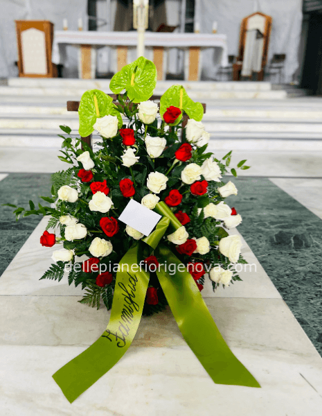 Addobbo Funebre con fiori freschi assortiti