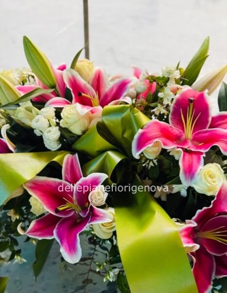 Cuscino funebre con Fiori Freschi e Assortiti