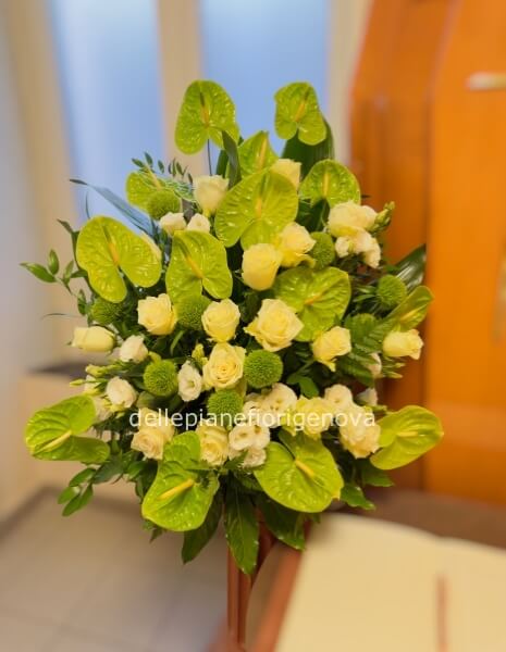 Addobbo Funebre con Fiori Freschi Assortiti